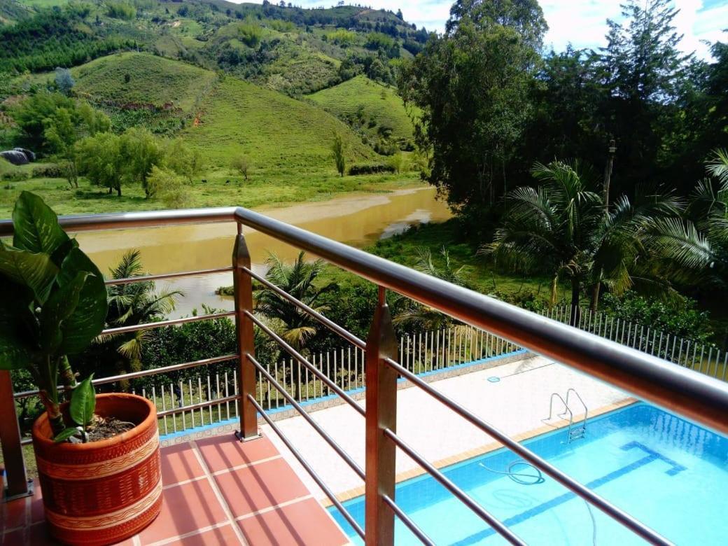 Hotel El Potrillo El Penol  Eksteriør billede